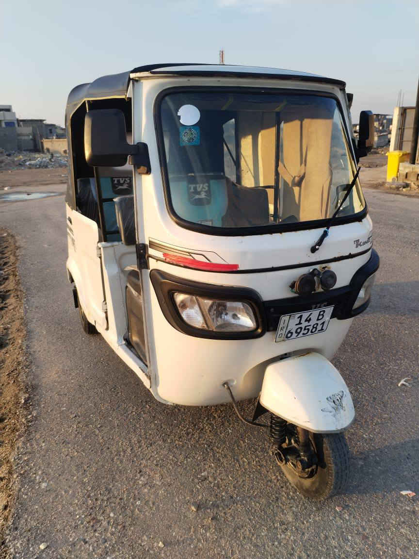 السلام عليكم تكتك للبيع
موديل 21 تكتك مجفتى مره وحده قبل سبوع جفتت 
بيها خياس قليل ما بيها معجون ولا صبغ 
السعر 5750 وبيها مجال قليل رقم وسنويه بسمي 
رقمي *********** بس تصال
