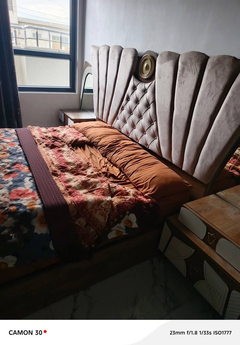 غرفة كاملة درجة اولى نضيفة  تركي السعر 650 الف وبيها مجال  للتواصل راسلني خاص.


**إذا كنت صاحب هذا الإعلان وتريد حذفه لأي سبب، رجاءا أرسل رسالة إلى الدعم الفني**