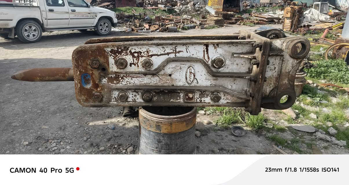 بيع سريع  سعر مناسب جدا   جك همر  للبيع نوعيه  فوركاوا  كوري باب اول  المرغوب حجم 2600 جوكر  يرهم للحفاره حجم 200 إيلا  350 نضافه فول  ابيع شرط الشوغل العنوان  الموصل واتساب كورك ***********......***********
