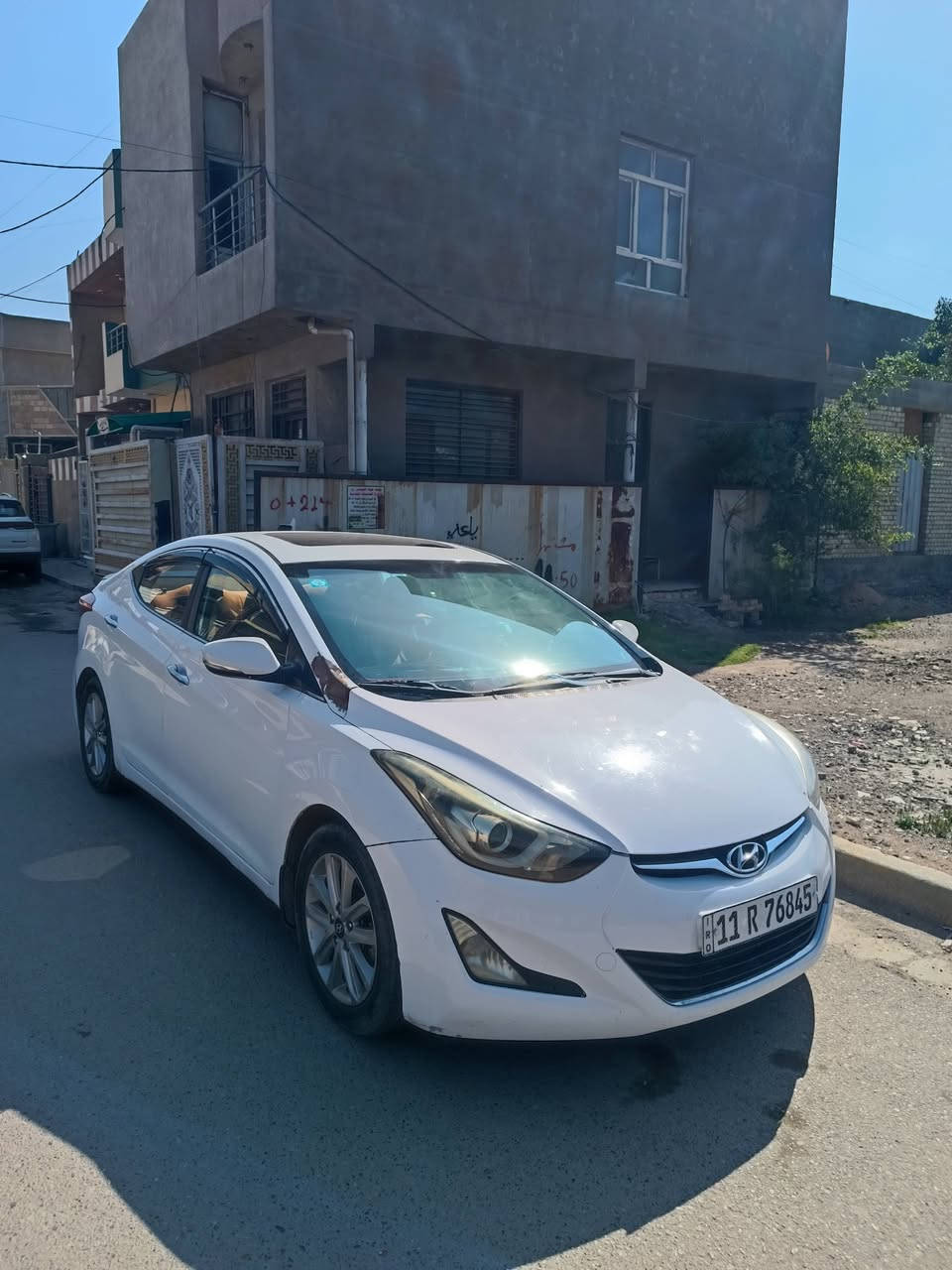 سلام عليكم
النترا 2015 خليجي فتحه السياره بسمي شرط تحويل مباشر السياره مال بيت متعبانه 
السعر 118$ وبيه مجال قليل 
حادثه بنيد تبديل + دعاميه وربع الجاملغ الخلفي وربع الباب عل شكل هلال بسبب الشخوط 

+ تخم تايرات جدد وباتري جديد ومسويله ادامه قبل اسبوع يعني كامله مكمله 

مكاني بغداد الدوره 

***********
