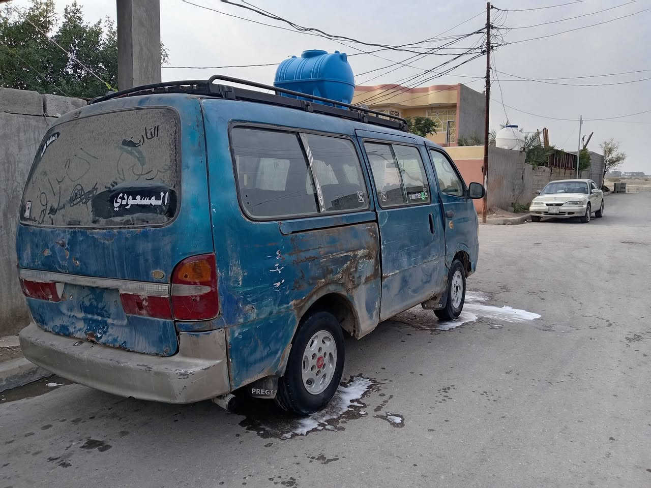 كيه بريجو البيع سساره حلوه مكينه وكير بس ثالث مايجي سياره خير من الله كبل الشارع راعيه موجود بس ابيعلك كوم حديد بس عشائر وقانون اتكفلل سعر 20 قفلل شراي اتصل *********** المو شراي لا يجي يصير ملطلط براسي 
ملاحضه (رقمه صدامي)
