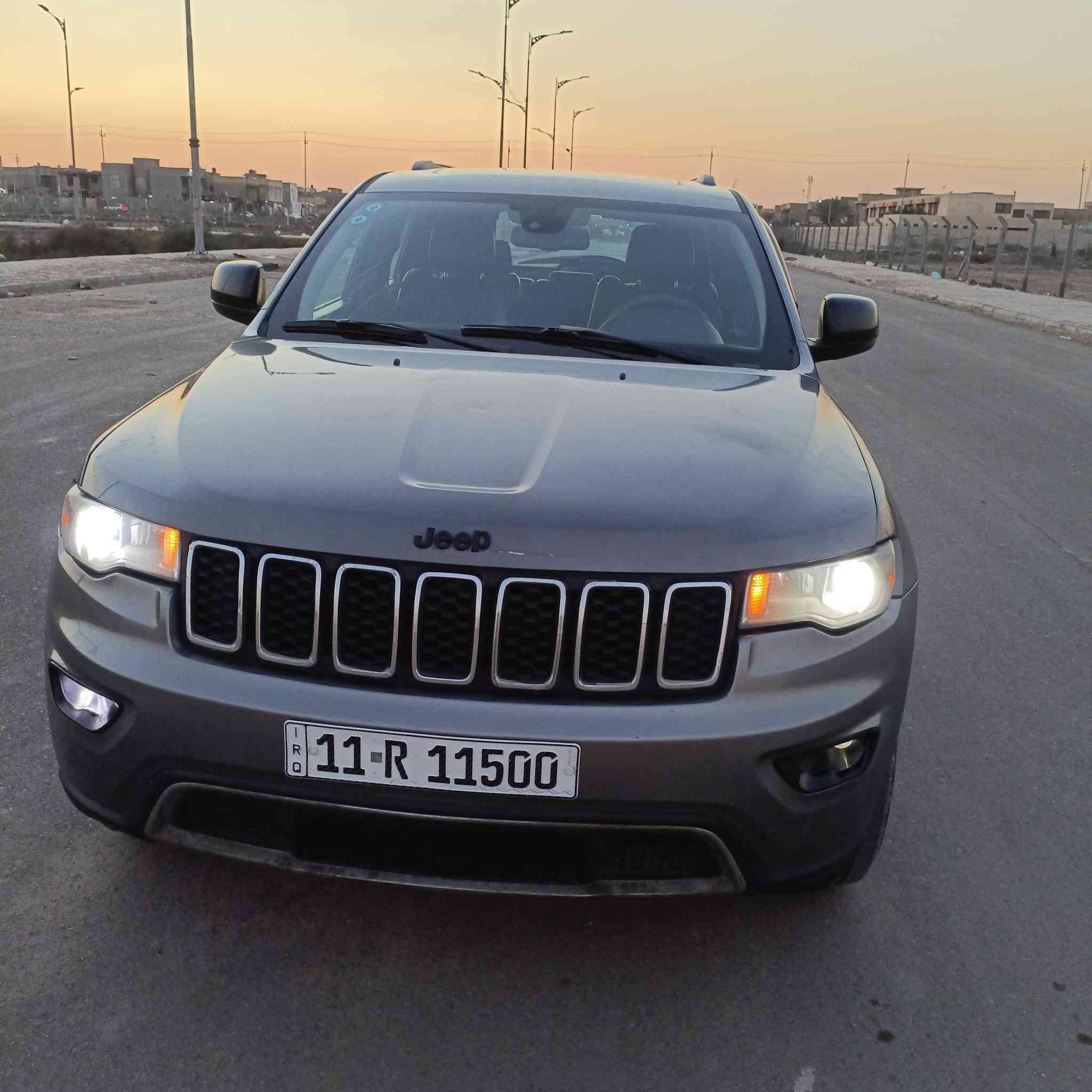 جيب 2011 بغداد بسمي شخصيا رقم مميز فول مواصفات داخله كلين السونار بالمنشور 
كوت مركز المدينه ***********
