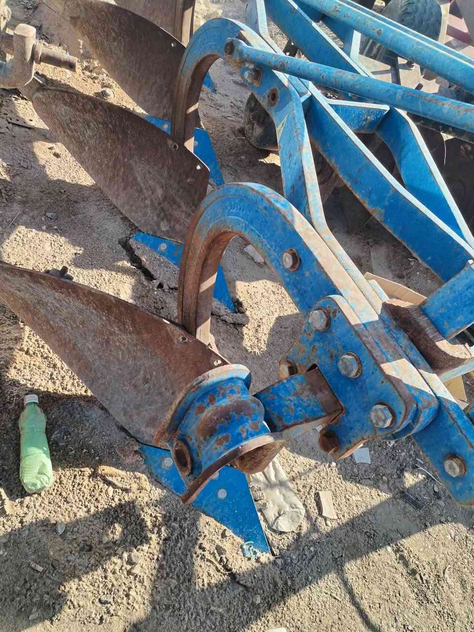 فدان للبيع حجم ١٢ البير تصل ***********
