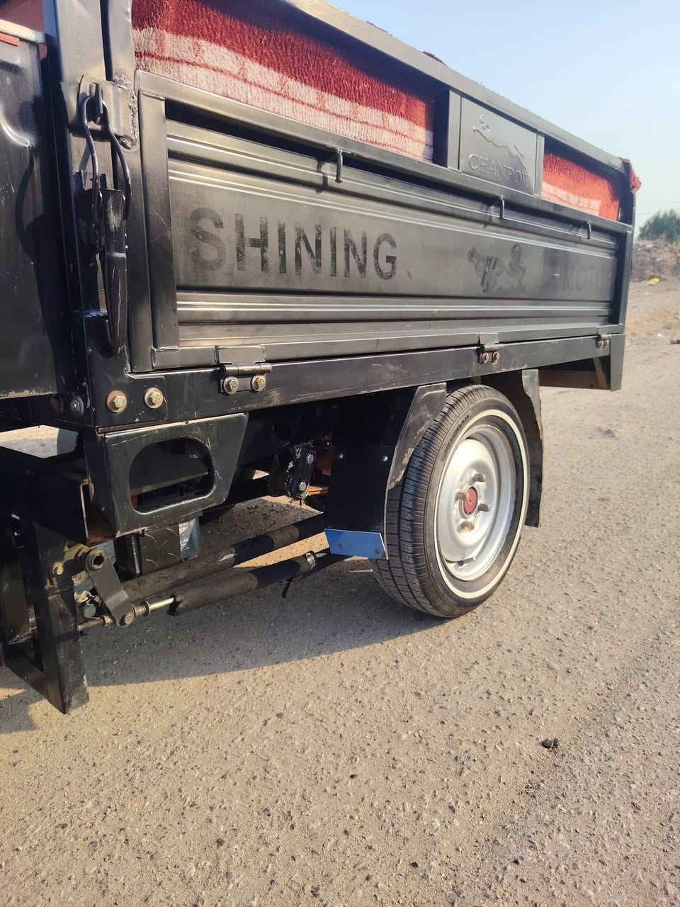 السلام عليكم ستوته للبيع مال بلال موديل 22 رقم وسنويه بابل تحويل ثاني يوم السعر مليونين و 650 وبيها مجال بسيط حك الجيه الشراي يخابر وبخدمته ***********
