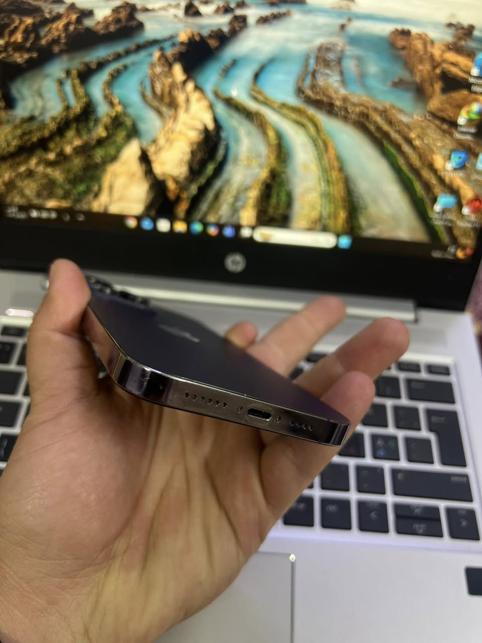 ايفون 14 برو ماكس
ذاكره 128 بطاريه 94
دبل سيم ZA
مامفتوح نورمال السِعر 750 الف
***********
***********
