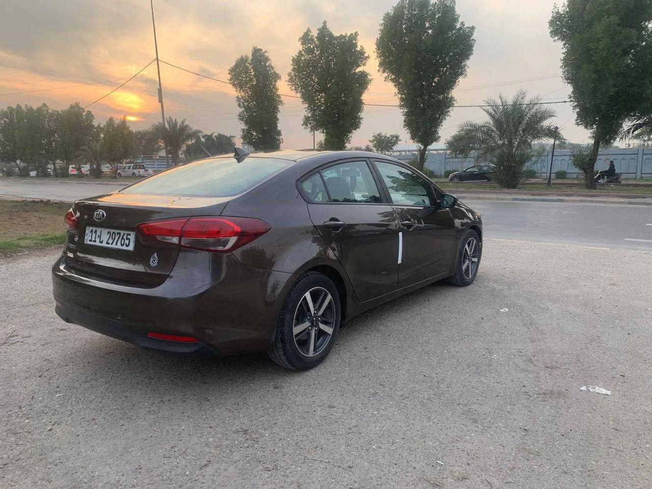 سلام عليكم مرخصة الادمن المحترم فورتي رقم بغداد موديل ٢٠١٧ وارد امريكي
بيها ٥ قطع صبغ بدون دواخل 
كير مكينه كفاله 
مكينه ٢٠٠٠ دوش 
كير اي تي 
صدر مكفول 
تبريد تدفئه مكفول 
ماشيه ٨١ حقيقي 
وصور حادث مرفق بالمنشور 
السعر ١٠٤  وبيها مجال كلش قليل
عنواني بغداد منصور 
رقم هاتف ***********
