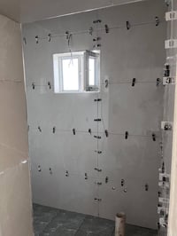 خلفيات سيراميك وبرسلين ومرمر شغل درجه أولا استفسار أتفضل خبرني 0773592...