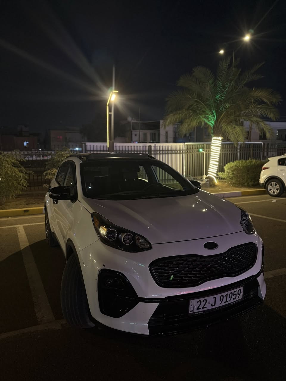 سلام عليكم سبورتج 2022 امريكي للبيع
ماشيه 74 الف كيلو 
حادثها موضح بالصور بيها جنطفه فقط ربع قطعه صبع 
مكفوله كير محرك كفاله برغي مامفتوح بيها 
مواصفاتها  معروفه بنوراما 
كشنات جلد وغيرها 
السعر 193 وبيها مجال 
بغداد ***********
