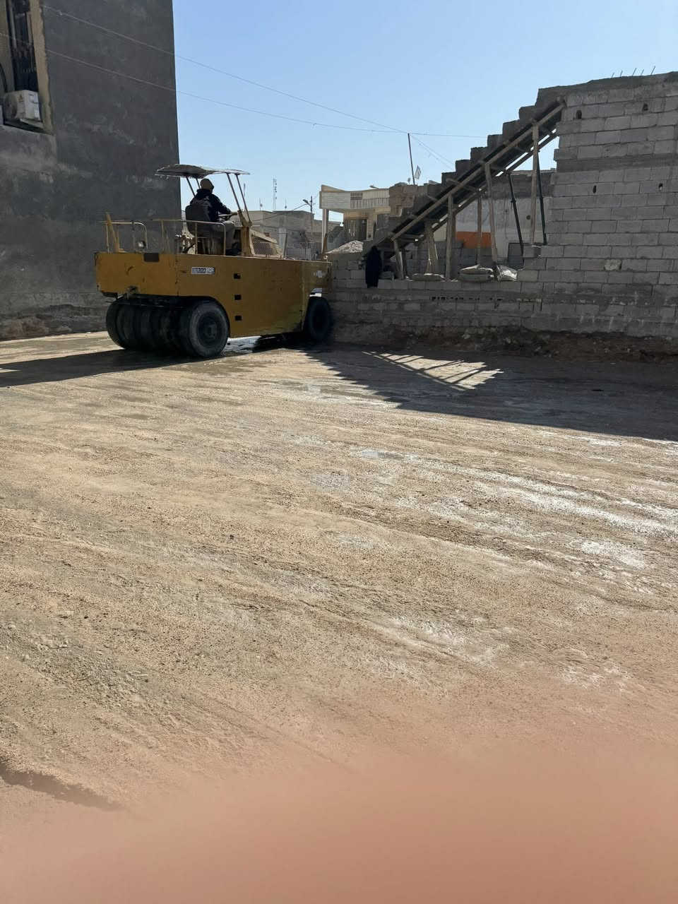 العرض غير شي هاي المره 😍 🔥🔥🔥🔥🔥

* خارطتك علينه 😳
* وتسقيطه هم علينه 😉✌️
 * وبابك الخارجي  هم علينه ✌️✌️✌️
وبعد ما خلصت
سخانة هم علينه 😍
 وماطور الماي ١ حصان منشأ هندي  هم علينه 
وتدللون والماعنده بلاش الشغل كله

****يعلن  مكتب العبادي لبناء الدور والمباني السكنيه عن     استعداده لبناء الدور وحسب المواصفات المطلوبه وبكوادر هندسيه واختصاصيه 
 
ملاحضه : العمل حسب المطلوب 

او تندر العمل الاعتيادي 

١-تعديل الارض او قلع التربه واستبدالها بلسبيس والحصى الخابط والاسمنت الناجح مختبرياً (حسب طلب الزبون) 

٢- عمل الرباط الارضي. بلحديد الايراني الناجح مختبرياً وهندسياً قياس ١٦ ملم (٨ شيش) ٤٠*٨٠

٣ - بناء بتلو حسب الجيران او المنطقه 

٤- صب كوبلن ولبخ البتلو من الداخل والخارج والتزفيت بلبرايمر كوت العراقي او الاماراتي 

٥-بناء الدار بلوك او طابوق حسب الطلب بارتفاع ٣.٦٠ من الداخل

٦- عمل رباط علوي ٢٠ *٣٠ بتسليح حديد ايراني المنشأ 
١٢ ملم ( ٤ شيش )

٧- صب السطح بلخبط المركزي او العادي حسب المواصفات ونسب الخبط الهندسيه بارتفاع ٢٠ سم
وتسليح بحديد ١٢ ملم 

٨-عمل الفريمات للابواب والشبابيك الحديديه كافه بحديد ٣ ملم * ٤ انج  

٩- عمل ابواب الحديد تفصال حديد ٢ ملم لجميع المقاطع

١٠- عمل فريمات الابواب الخشبيه جاوي والابواب تفصال صاجي ٦ ملم 

١١- بناء بيتونه بارتفاع ٢.٨ م مع صب السطح 

١٢- بناء ستاره بارتفاع ١.٦ م ( ٨  ساف ) مع الكوبلن 

١٣- صبه نضافه بارتفاع ١٠ سم

١٤ رش التربه بماده الكلورودين  ( ضد الارضه والحشرات )

اعمال التشطيب ٢——-/٢——
١- لبخ الجدران الداخليه والخارجيه بلاسمنت العادي الاسود  
٢- تبييض الجدران بلبورك السعودي او العراقي  
 ٣-تاسيس الكهربائيات بلاردني او الفنار السعودي حسب الطلب والاتفاق 
٤- تاسيس الماء والمجاري كلاسك او حسب الطلب المواد مصري او تركي 
٥- السقوف / ثانويه او جبس بورد او سحبات بياض حسب الاتفاق او رغبه الزبون 
٦- اعمال الجام حسب اختيار الزبون. 

للاستفسار اتصال او واتساب  
***********  احمد 
*********** م . اياد
