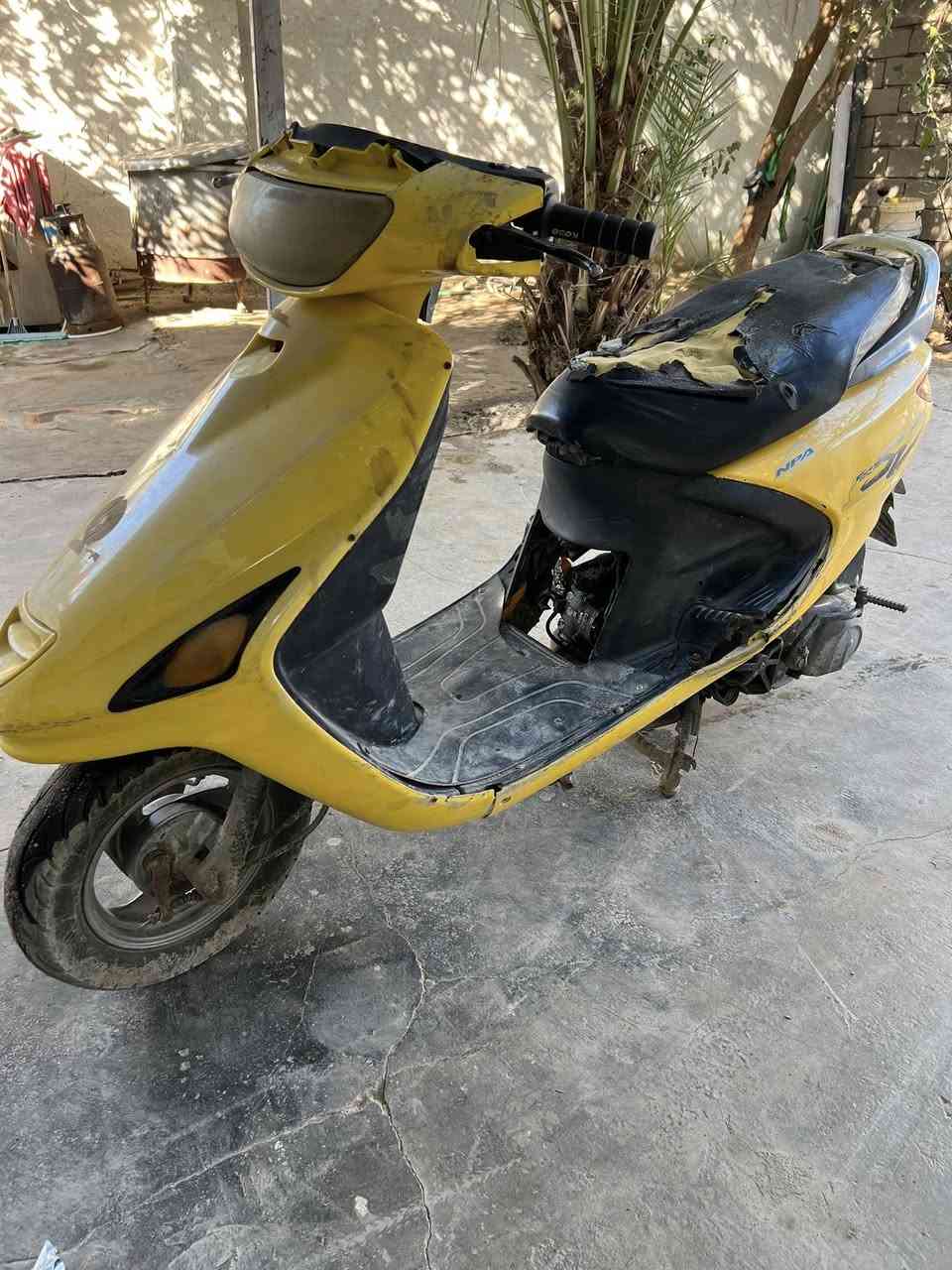 دراجه فراشه للبيع بصره خور الزبير 
***********
