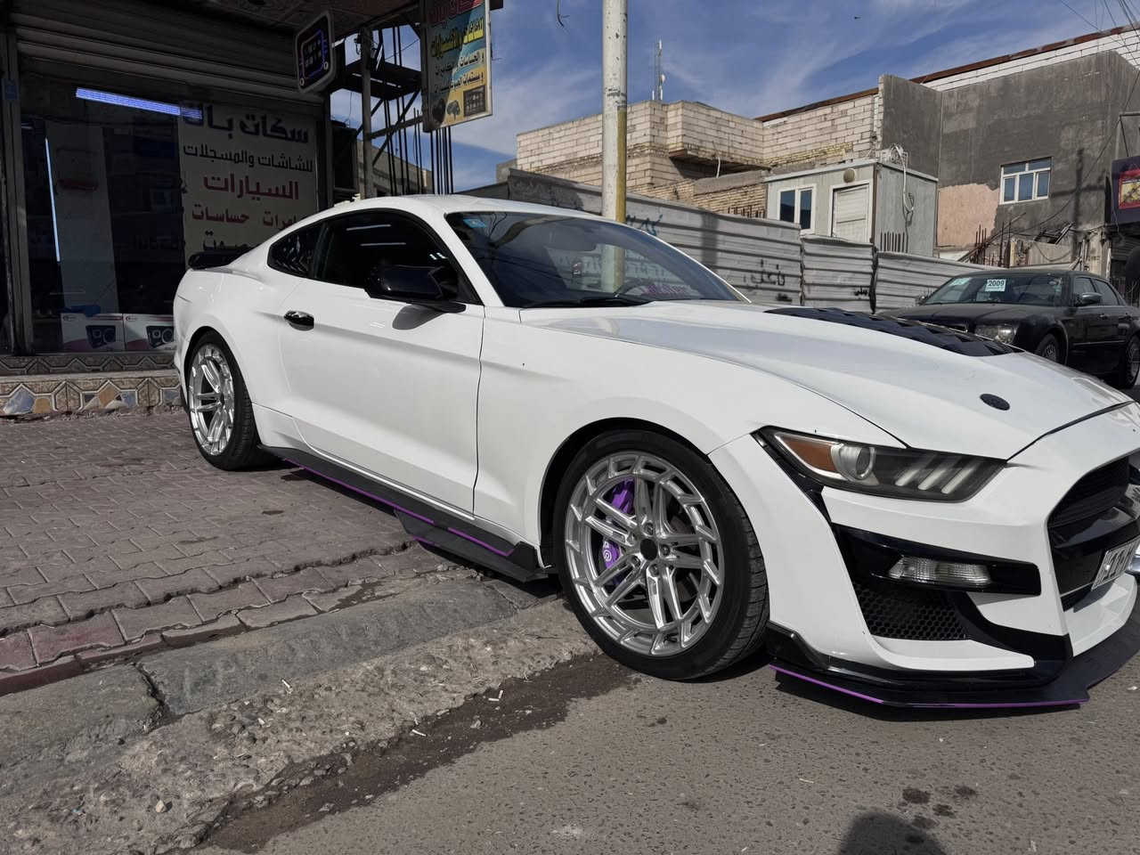 السلام عليكم اخوان السيارة للبيع او للمراوس مع اوباما هيمي مديل 2018 وفوك فورد موستنك 2015  v6 حادثها موضح كدامكم القطع المتضررة مبدلة الغد والشواصي سليمات صار بيها حادث بلعراق جاملغ خلفي عكس السايق السيارة مصبوغة حزام وجاهزة على اخر حباية من ويلات وتايرات وحدادية دينار متصرف عليها مكانها بصرة ورقمها بغداد بأسمي سعرها 143 
للتواصل ***********
رقم الشاصي مالتها للي يحب يشوف تفاصيلها

1FA6P8AM8F5362584

الي يشوفها غالية ان شاء الله يصعد اغاتها
