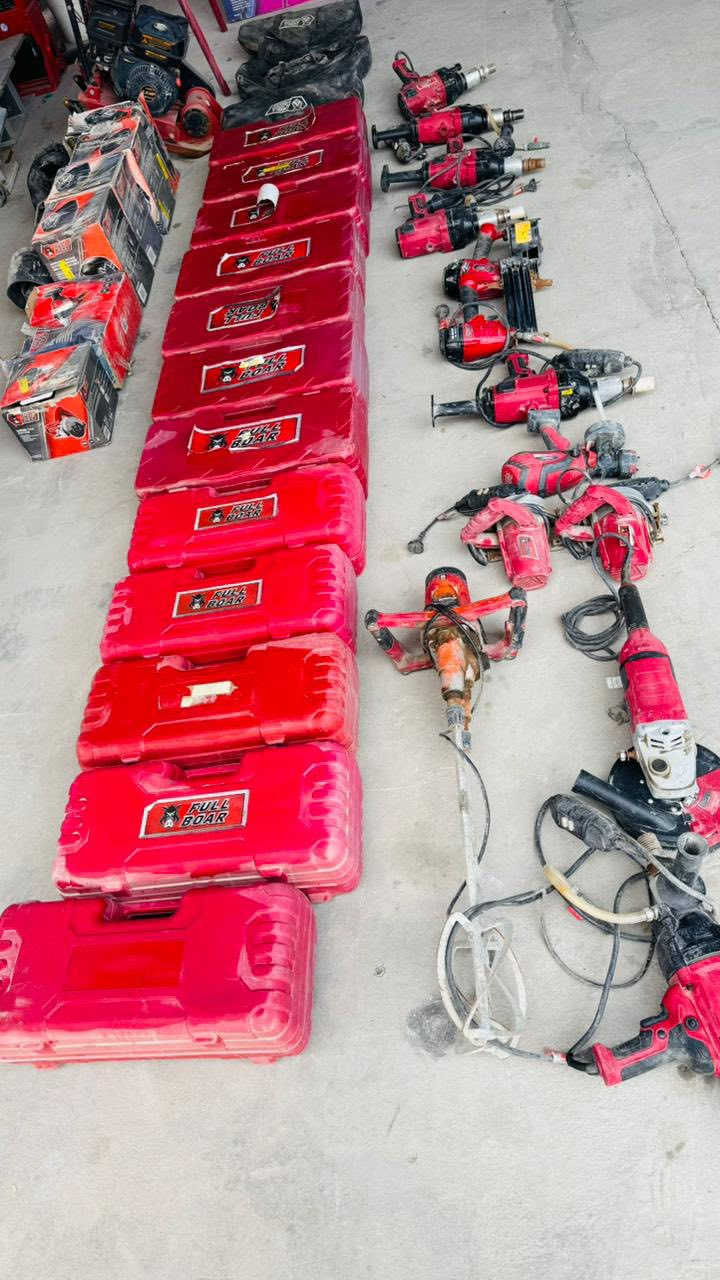 سلام عليكم 200 قطعه مشكل البيع شلع العنوان البصره ***********
