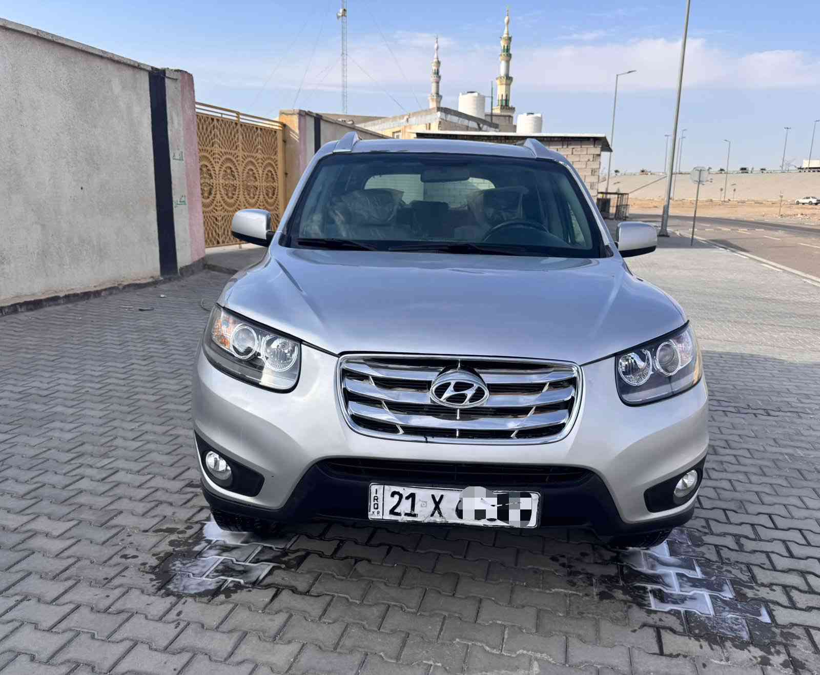 ادوات_ادوات_دخول_جديد
سنتافي كص جنطه 2011 
مكينه بانزين 6سلندرر 
جهاز بدون نقص
العنوان البصره.  السعر ((55))
***********
