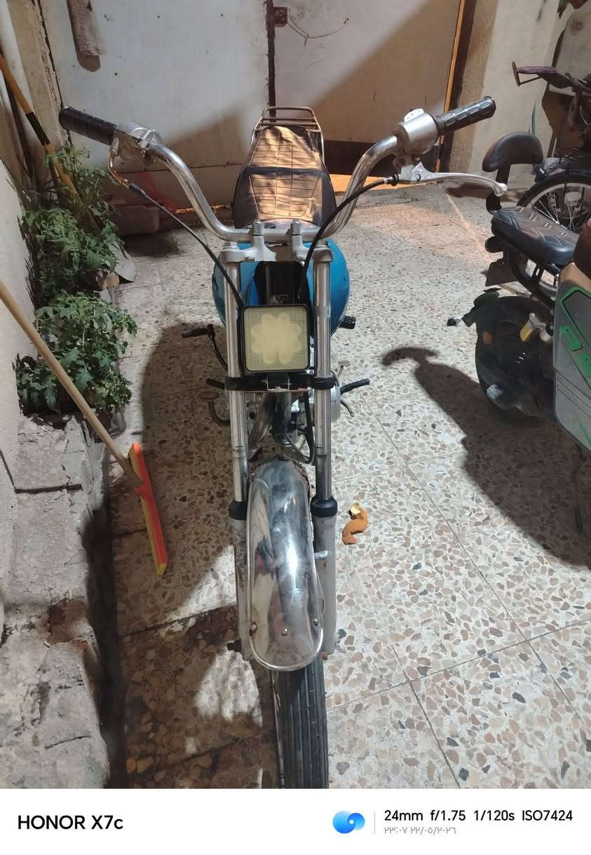 دراجه إيراني للبيع سعر ٢٥٠ وبيه مجال قليل مكينه تايكر مكاني بصره حي الأصدقاء الرابعه واتساب ***********
