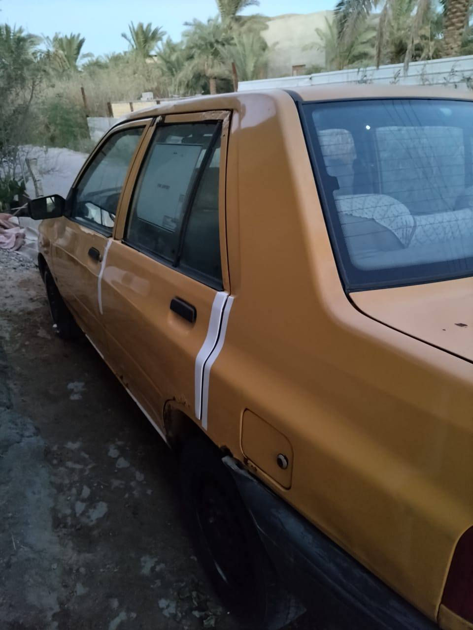 السلام عليكم سيارة سايبا للبيع موديل 2015 رقم بصره سنويته  ال 2028 سياره مصفره هيها وغرامه راعيه موجود يريد مداور محركه مكفول لاتنقيص ولاتبخير ولكير مكفول بس ارابع يفلت تخم تاير وبيه خياس بس الدوسه صفحت الصدر سياره جاهزه لشغل مكانه بصره كرمت علي السعر 20 وبيه مجال حك جيه الاتصال ***********
