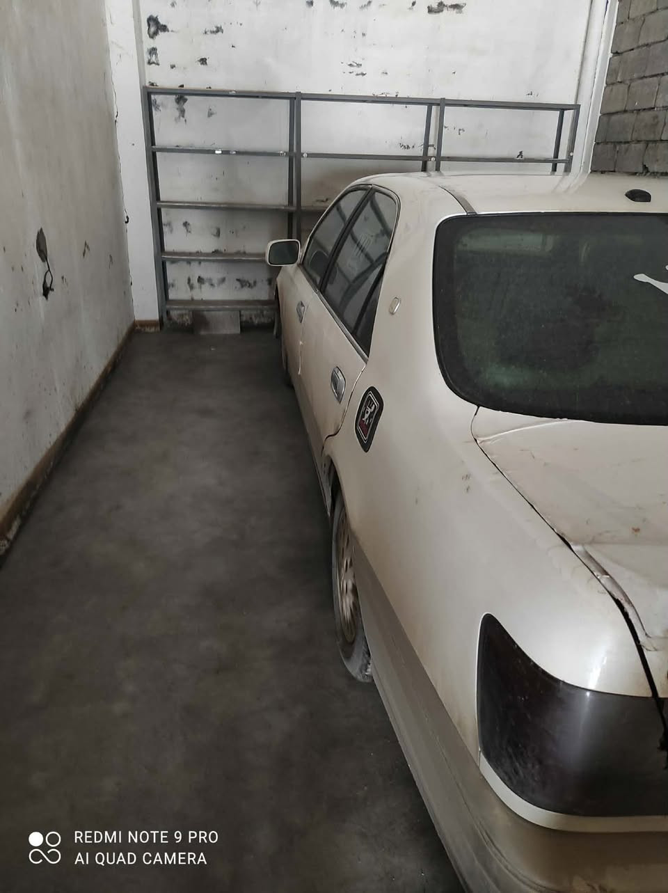 سەرەتا بەناوی خوای گەورە
مەلیکە 2002  بڕاوە بڕاوە
چوار کوشن کارەبا
چوار دوگمە
سوکان کارەبا
تەقەو ڕەقەی نیە بەشەرت 
کامل مەسرەفە  
مەکینە d4 گەورە  175
گێر مەکینە و دوکەڵ  بەشەرت 
سەقفی زۆر جوانە
سعری٣٧ گەڵاو مەجالێ کەم

***********
