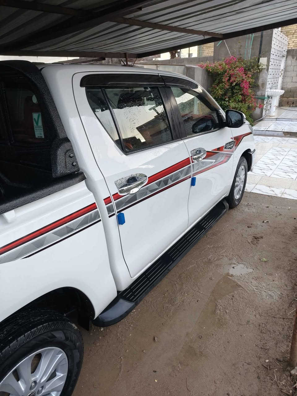 تيوتا هايلوكس 2023 فول مواصفات
مكفولة كفالة عامة من كلشي 
ماشيه 48 الف
رقم شمالي اربيل 
العنوان / ذي قار 
السعر 285 وبيها مجال 
*********** Singapore
