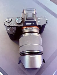 سوني A7 • عدسة ٢٨-٧٠ • بطاريتين