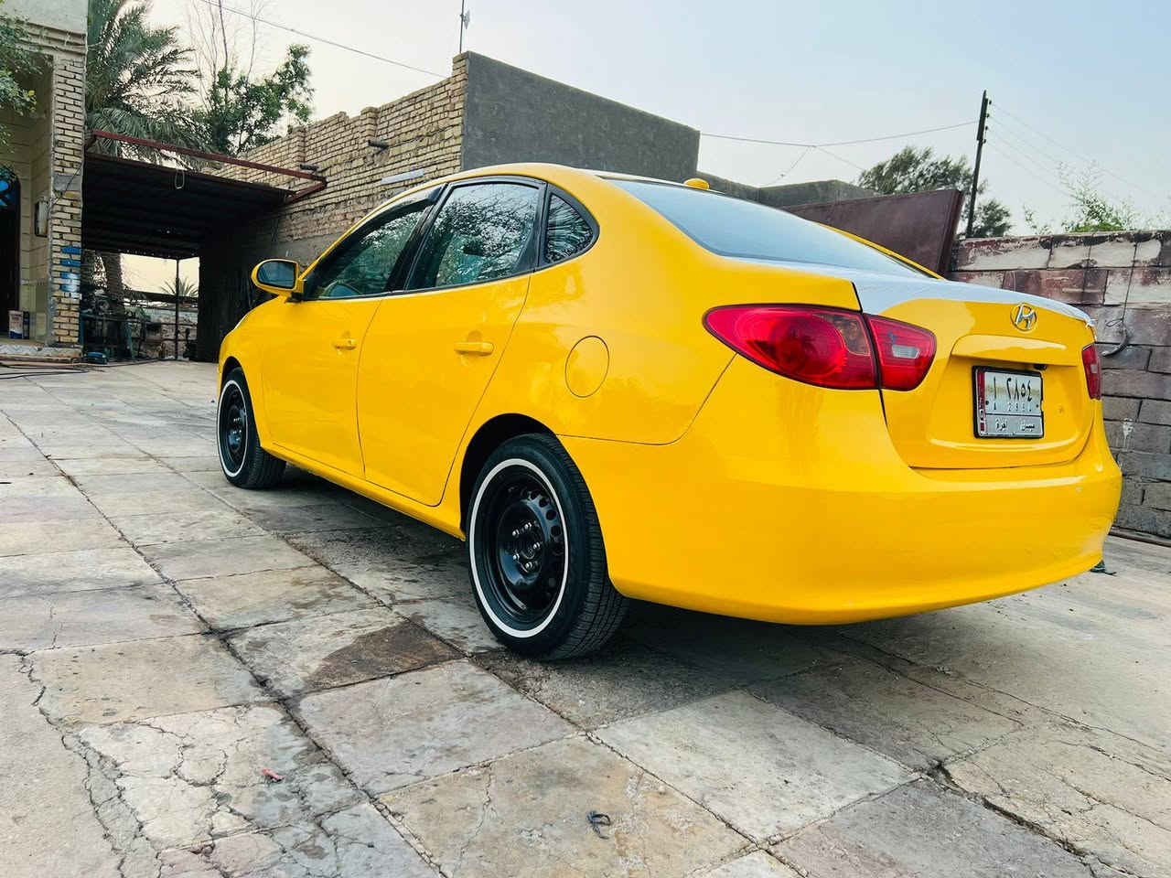 السلام عليكم 
النترا موديل 8 باسم ابن عمي 
تحويل ثاني يوم
مكينه 2000 امريكي حاويه جديده كير جديد 
حداديه امامي وخلفي جديده 
ضربتها كاملق وبنيد وارد امريكي والباقي ليبر واحد 
رقم ميسان مشروع وطني سنويل 28 جديده 
تبريد ثلج تخم طائرات جديده سياره جاهزه 
سياره مال جناي كل نقص ما بيها صبغه جديده 
السعر 88 ورقه  
عنوان ذي قار الشطره يم جامعه الشطره خفاجه 
رقم ***********
