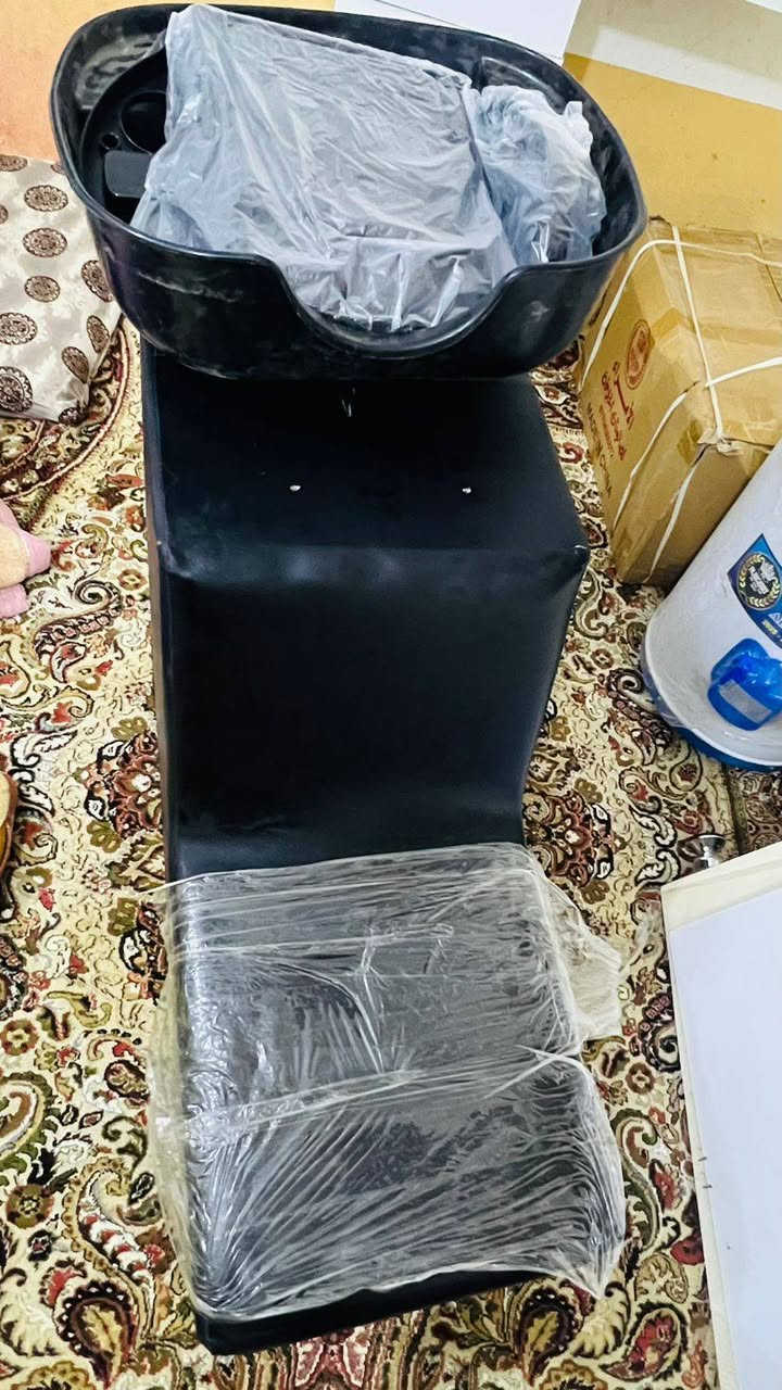 اغراض جديده للحلاقه شلع للاستفسار الاتصال خاص ***********
