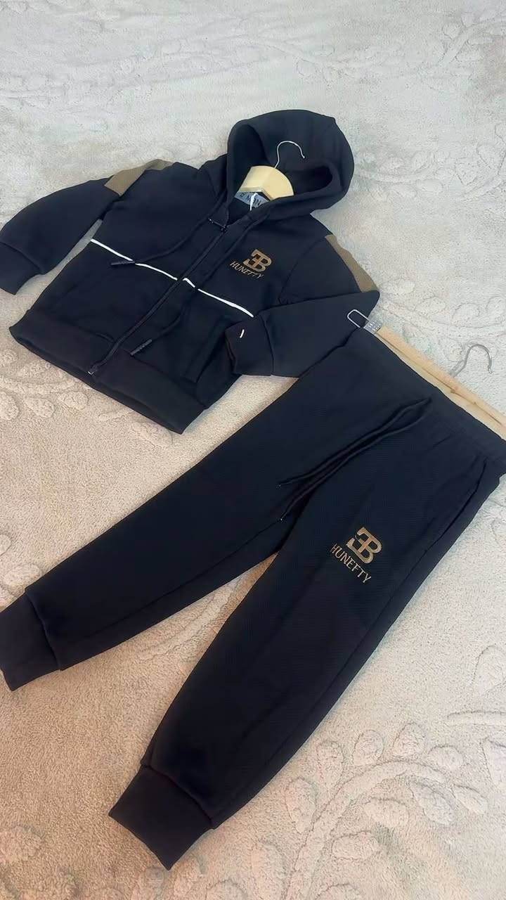 #بضاعة_جديدة ✅✅
#تراك ولادي ماركه 
قياس من 6 الى 12سنه
#خامه شتويه قطني مبطن✅
سعررر🔥🔥

للحجز والاستفسار يرجى مراسله الصفحه🤳
للحجز ع رقم وتساب 
7773332270📞
7716639035📞
يوجد توصيل
🚕 بسمايه الف
🚕 بغداد 5000
🚕وكل محافظات العراق 6000
يوجد دفع ماستر💰💰
