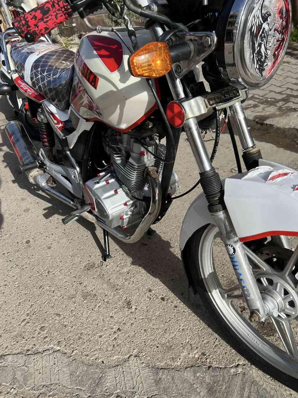 يالله هيوش للبيع موديل 2017 كامل من كلشي نقص برغي مابيه كلهه شغاله كهربائيه شغله درجه بعد نضيفه السعره ٦٥٠ اورق فقط منفيس بدون كمرك العنوان الرمادي التاميم ***********
