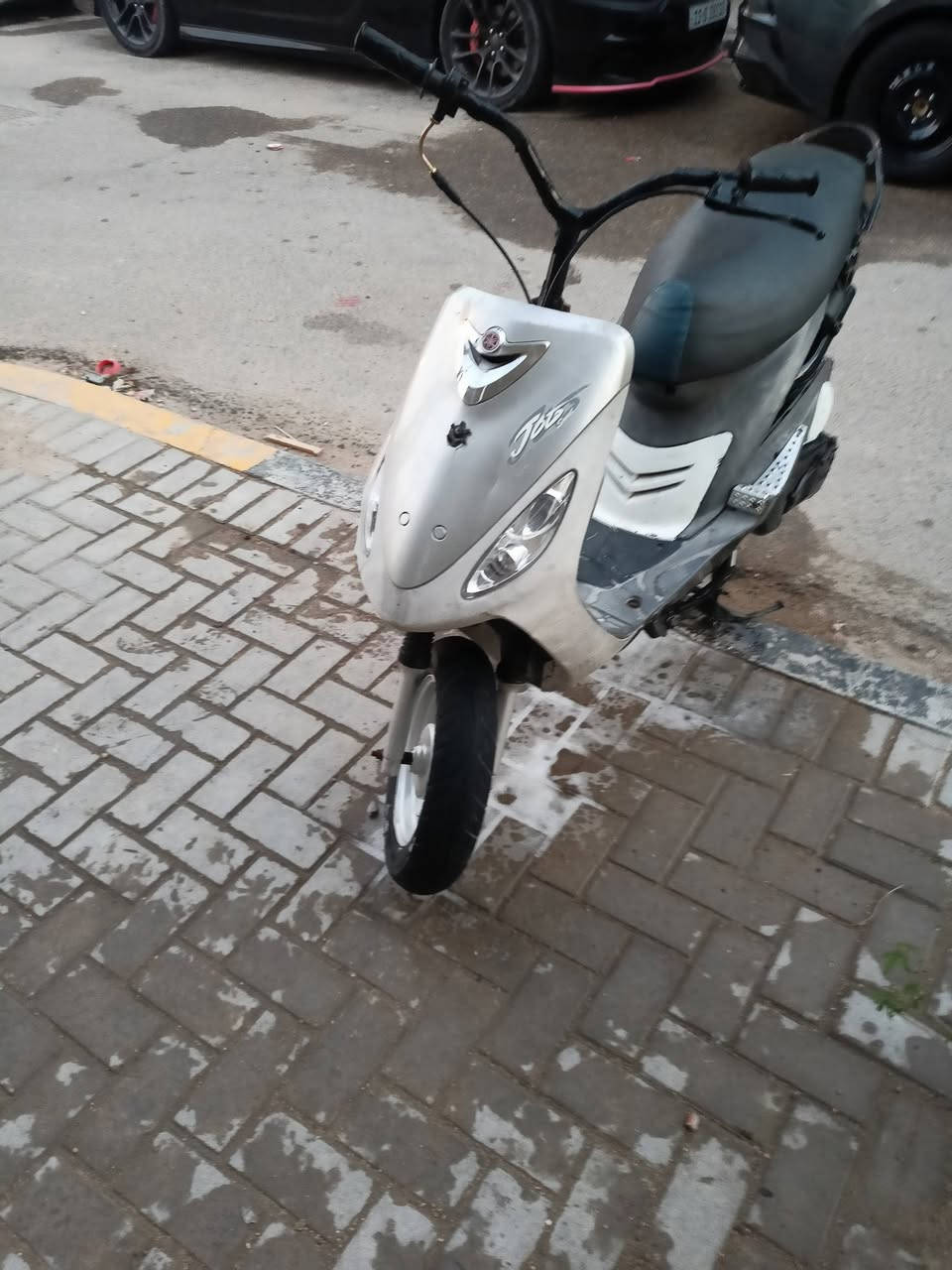 السلام عليكم دراجه ماكس قشمي للبيع سعر 550 الرقم بس اتصال واتساب ماكو ***********
