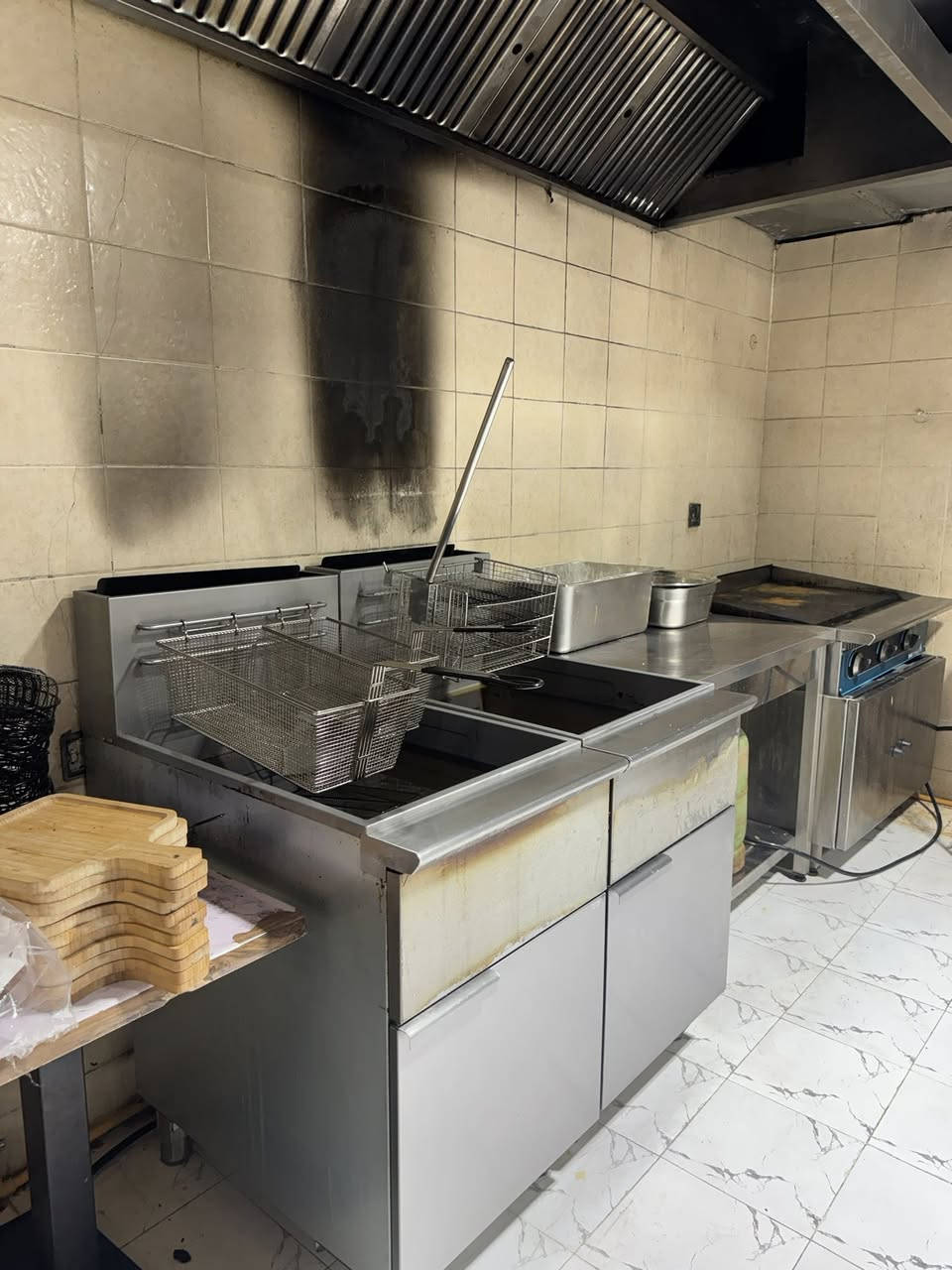 مطعم كامل متكامل للبيع  في الموصل
للاستفسار ***********
