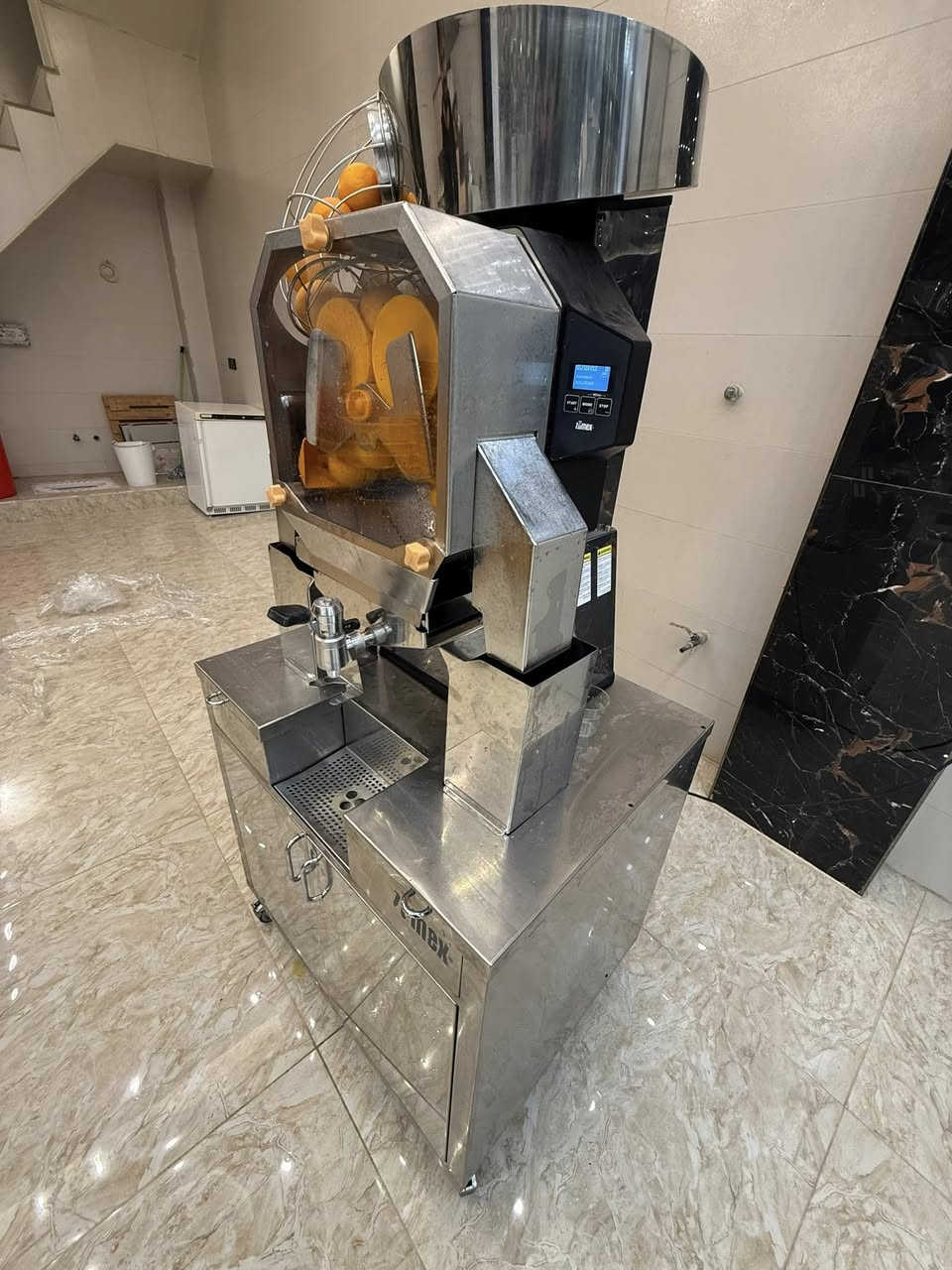 🍊 عصارة برتقال للبيع (مستعملة)
عصارة بحالة جيدة جداً وتعمل بدون أي مشاكل، استخدام خفيف فقط.

✔️ قوية وسريعة  
✔️ سهلة التنظيف  
✔️ مناسبة للبيت أو للمحل  

💰 السعر: في الموقع  
📍 المكان: أربيل  
📞 رقم الهاتف: ***********

فرصة ممتازة بسعر منا

214"}
🍊 ئامێری  پرتەقاڵ بۆ فرۆشتن (دووهەم دەست)

ئامێرەکە زۆر باشە و بە باشی کار دەکات، بە کەم بەکارهێنراوە و هیچ کێشەیەکی نییە.

✔️ خێرا و بەهێز  
✔️ ئاسان بۆ پاککردنەوە  
✔️ گونجاو بۆ ماڵ یان دووکان  

💰 نرخ: لە شوێنەکە  
📍 شوێن: هەولێر (Erbil)  
📞 ژمارە: ***********

هەلێکی باشە ب
