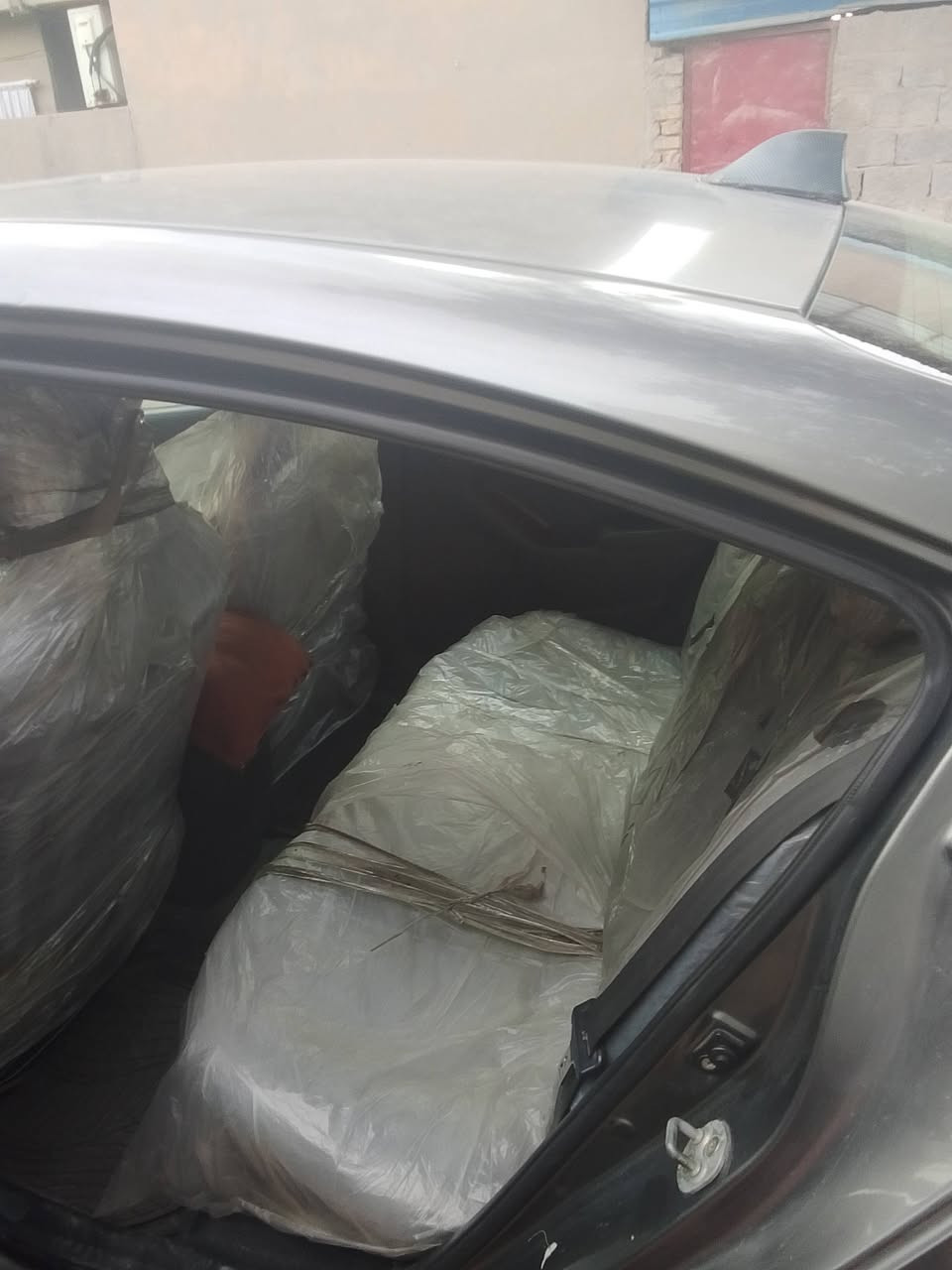 سلام عليكم
فورتي موديل 15 فول موصافات  المكان بغداد العبيدي للاستفسار الرقم ***********
