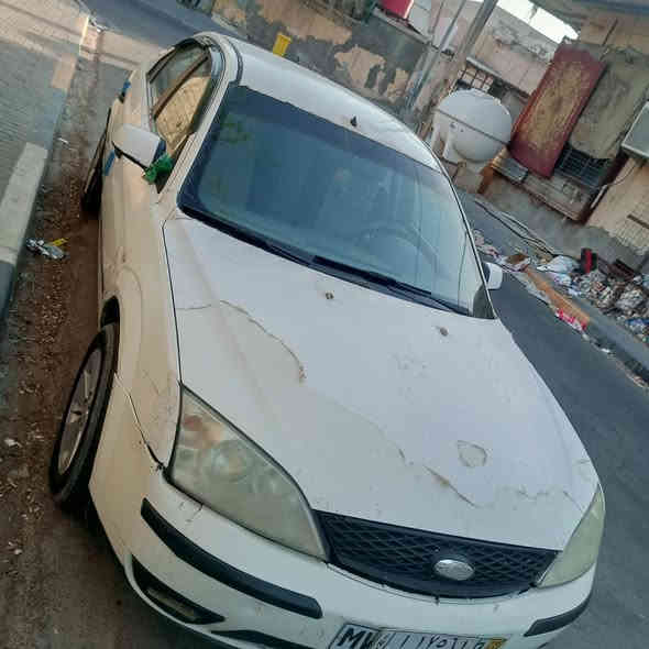 سياره فورد محرك يبخر موديل 2006السياره نضيفة السعر 25وبيهة مجال ***********
