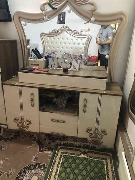 سلام عليكم 
غرفة نوم للبيع تركية 

سعر مليون 

رقم الهاتف ***********

عنوان بغداد الطوبجي
