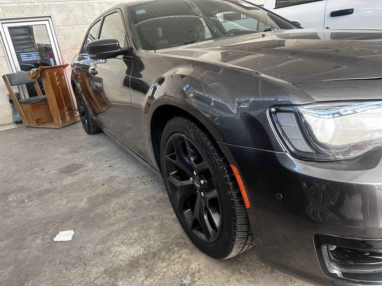 تحيه طيبه الاخوه الأعزاء اوباما sموديل ٢١ السياره فول موصفات بجم عريض حادث بسيط جدا جدا كصه البنيد فقد صبغ 
السياره نضيفه جدا جدا صور الحادث منشوره بونراما السياره كراسي جلد خزن مميزي 
السعر 258 قفل بدون عمله 
***********
