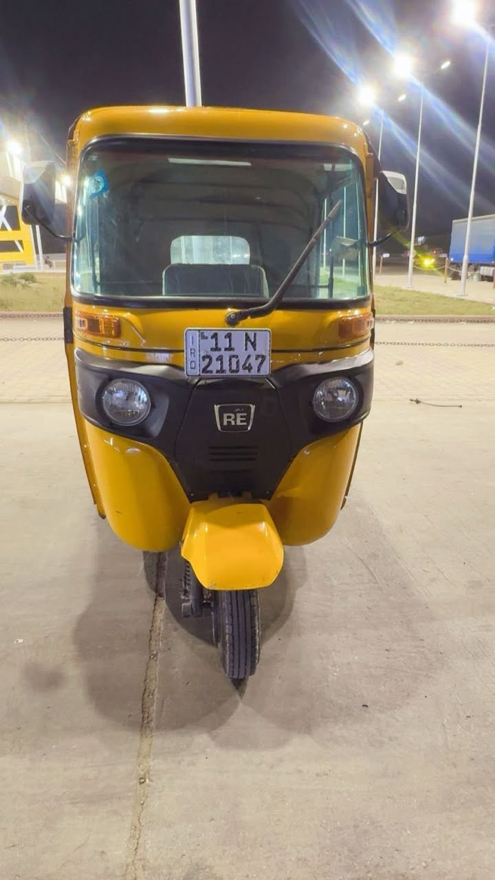 السلام عليكم تكتك موديل ٢٢ رقم وسنويه شهر العاشر تكتك الله شاهد زيرو الله شاهد وهاذ رقم الولد  *********** رايده ٩ مليون ٧٠٠ بيه مجال بصيط
