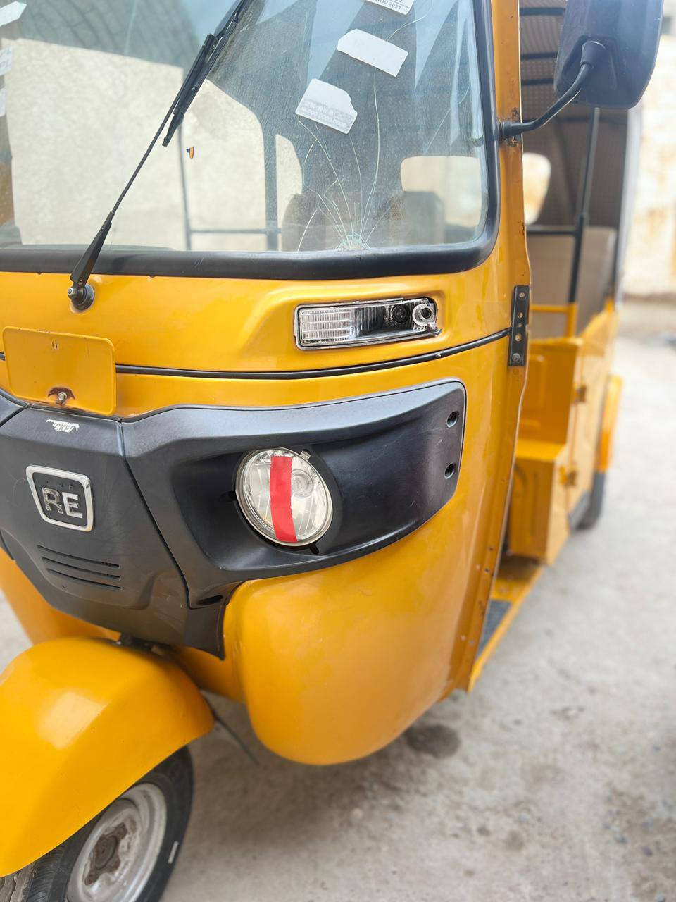 سلام عليكم تكتك البيع موديل 2022
بغداد المشتل
العسر 7500 /وبيها مجال ))***********
