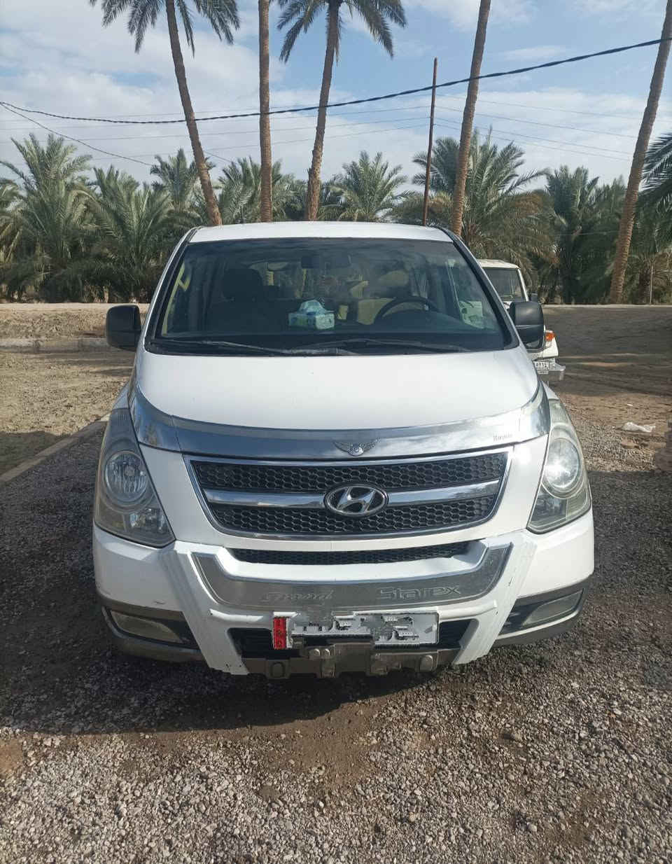 سلام عليكم ورحمه الله وبركاته 
ستاركس موديل 2013 مثنى محورة مسكر مكينة حاوية ام القبق لااسود سيارة كفالة عدة الباب السائق بارد فقط حدادية جديدة سيارة جاهزة ستفسار *********** مكان قضاء الشامية
