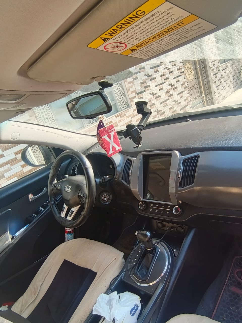 حبي 2011 وارد امريكي حادثه صفحه عكس السايق ماشيه 232الف كيلو متر كير محرك حداديه جديده مكينه كارتون تبريد نص فول سعر 120 وبيه مجال ***********
