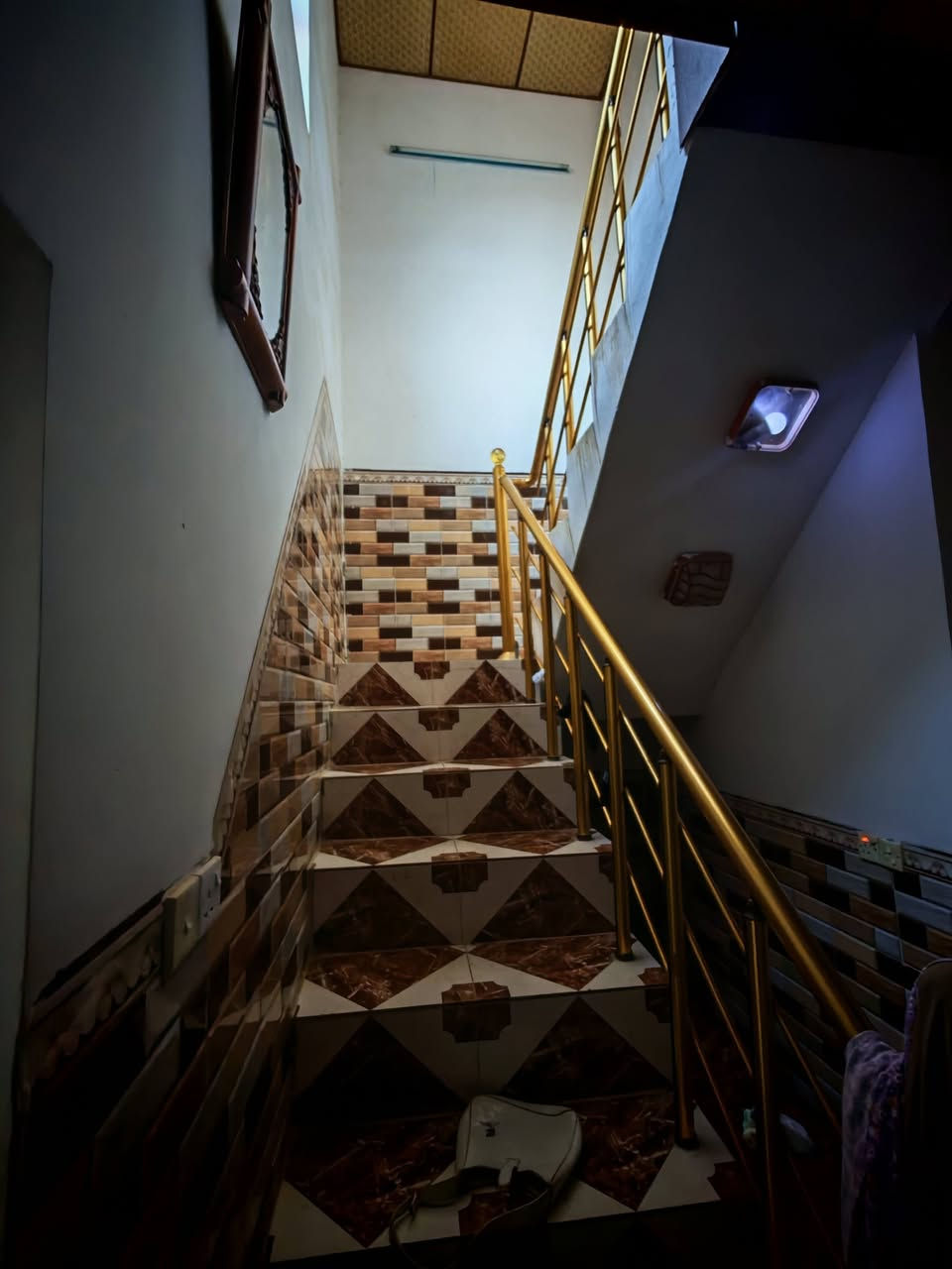 الدار للبيع ‼️
العنوان تكريت/القادسيه/شارع ابو عقرب/قرب جامع اقرأ
  
مساحة الدار ▪️150 متر▪️
10 × 15 مربع
استقبال + مطبخ + صاله + صحيات داخليه و خارجيه + 2 غرف نوم
 السعر 🔸90🔸 وبيه مجال شي قليل
رقم الهاتف 📞
🔹***********🔹
