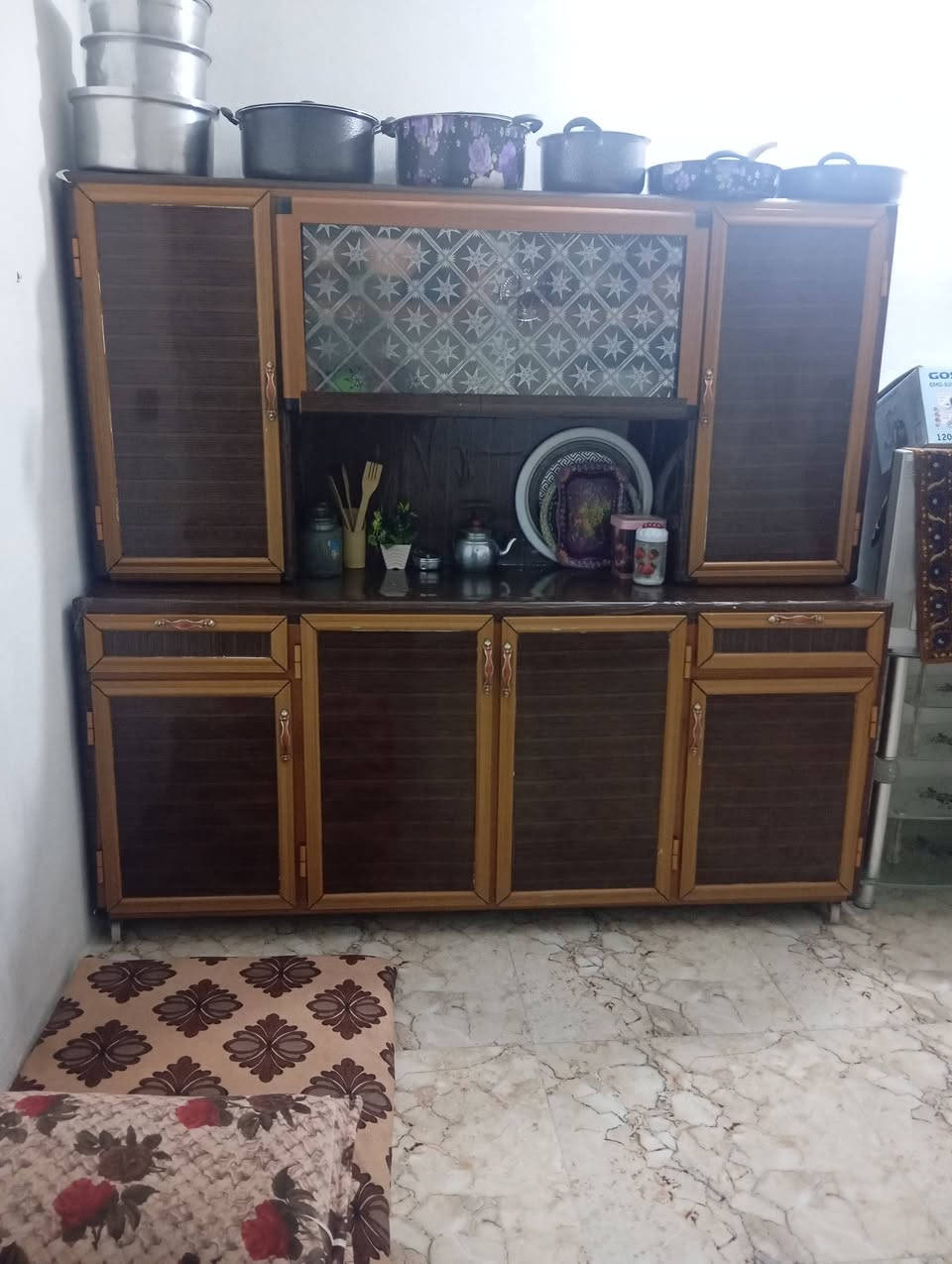 اغراض للبيع مستخدمه نظيفه كلش مكان الرمادي***********
