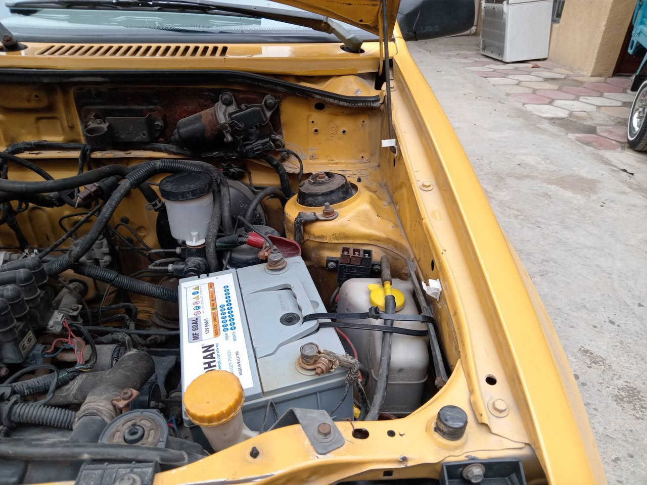 سايبه موديل 2015 كفاله   عامه من ضربه او صبغ  شواصي جدد تخم تاير لعنوان بغداد العبيدي لسعر 40 ورقه     لاستفسار ***********
