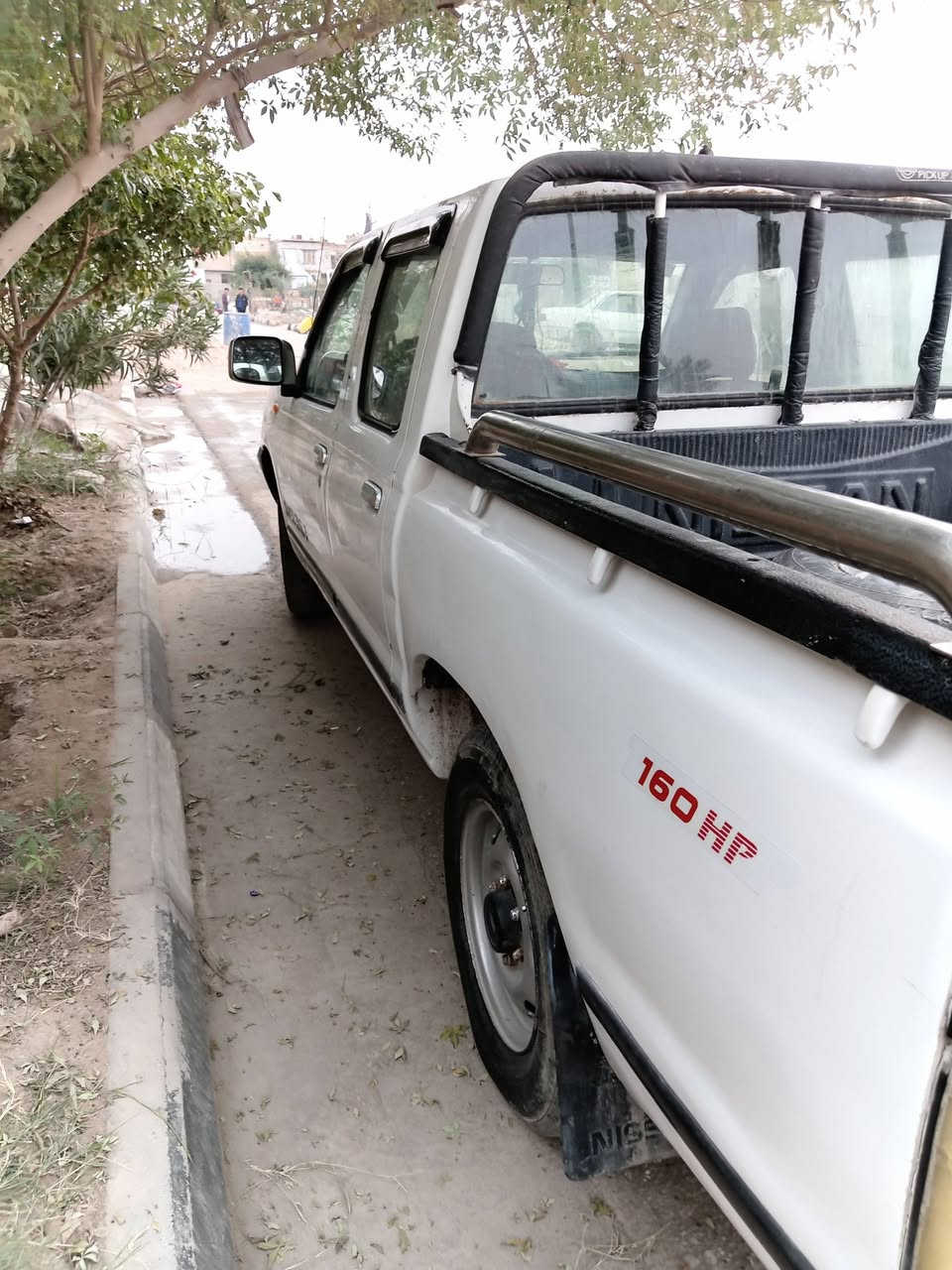 سلام عليكم ورحمة الله وبركاته سياره البيع نيسان 2003 محدثه 2014 سياره نضيفه كهربيات كله شغاله
تخم تواير البدي نضيف على شوف العين
اتصال على هاذه رقم ***********
