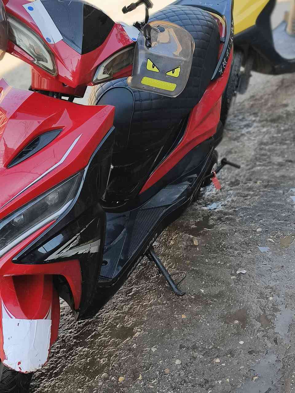 دراجة جامبو GTR
دراجة جامبو gtr من شركة هوشا دراجة كاملة كهربائيات سعر 350 مكان الكوت بيها مجال قليل ***********
