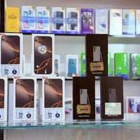 ايفون مستعمل • ماستر الرافدين • نظيف جدا