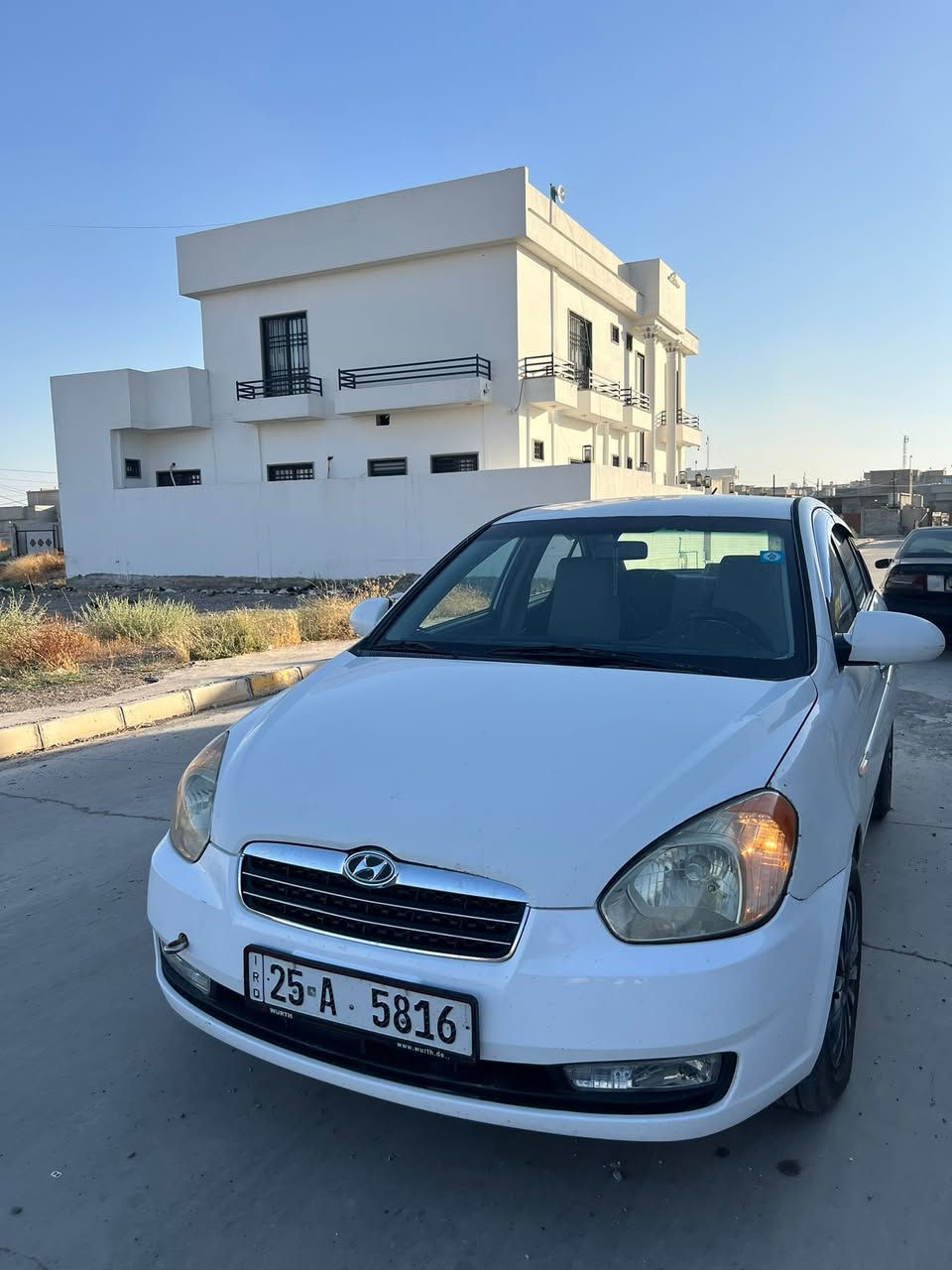 هونداي اكسنت موديل 2007 سيارة نضيفة ومكفولة من كلشي أربع قطع بيها بسعر جداً مناسب رقم كركوك سنوية جديد صاحبها الشرعي موجود بكيارة 2030سنويتها الاستفسار خابرني وتدلل ***********
