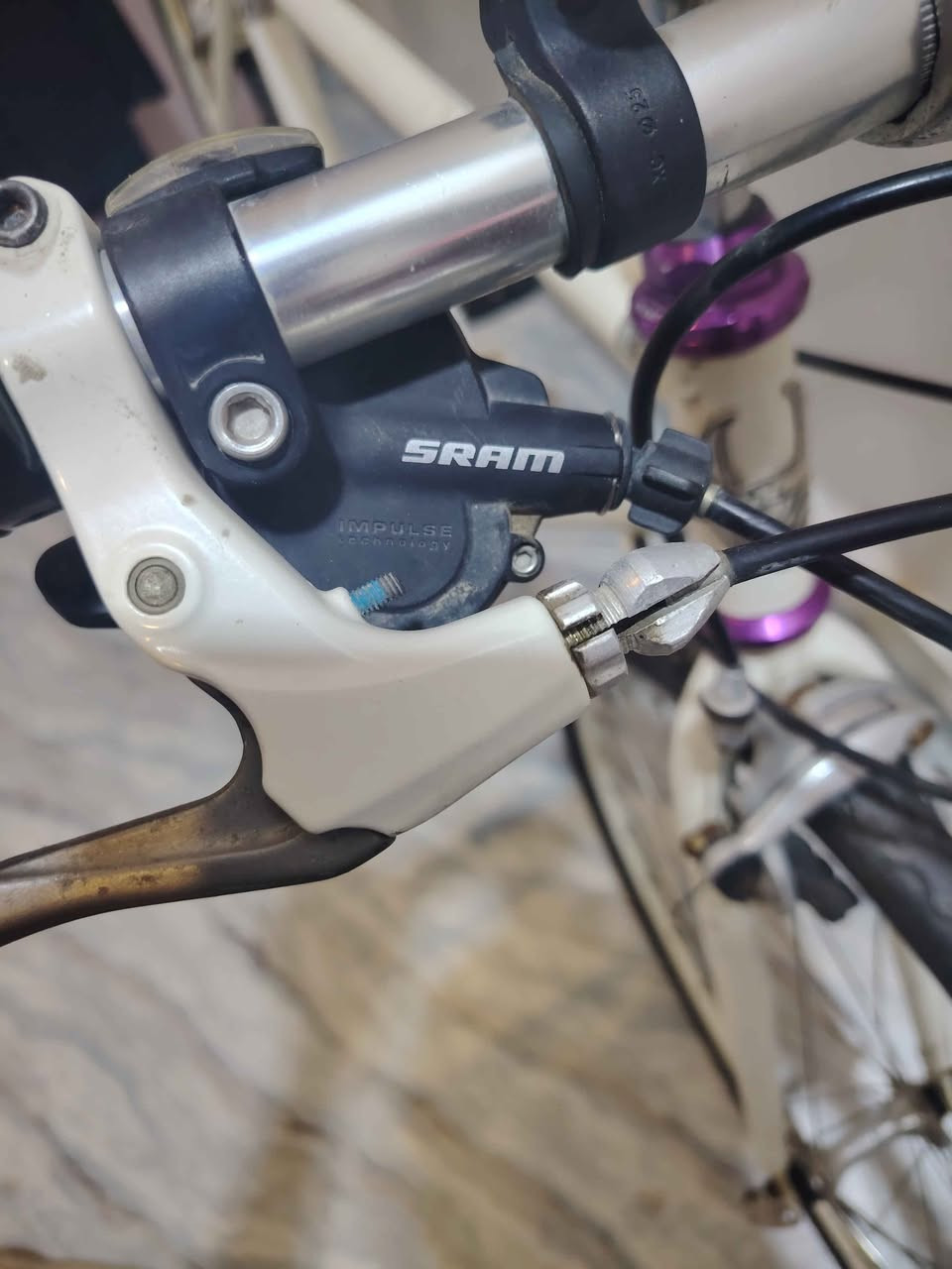 بايسكل رود حجم 26 عكرب ماركة اسرام بدالات شيمانو 7تبديلات بريكات امامي خلفي شيمانو البايسكل  بالة اوربي المكان البصرة  الزبير الاستفسار *********** الزبير, البصرة
