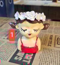 سندانه شخصيات • ارتفاع ١١ سم • توصيل جميع المحافظات