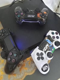 بلي 4 سلم ذاكرة 500  سعر 250ال قفل   للتواصل 07811276905  كدامك الصور