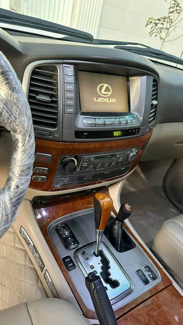 📞***********
نرخی ۱۲۸ گەڵا و مەجال 💵
ليگزس ،  مۆدێل ۲٠٠٦ ، دوبەی ساغ📦✅
گێڕ و مەکينە بەشەرت كارەبايی بەشەرت .
دەعم و لێدراوی نيە تەنها سێ پارچەی پەمپە.
سەيارەيەکی جوان و پاکە بێ مەسروفە.
نرخی ۱۲۸ وەرەقە و مەجال💰💵
ناونيشان : هەولێر 📍 كويسينجاك, أربيل
