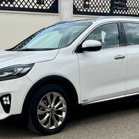 سورنتو ٢٠٢٠ • ٣٥٠٠ ٦ سلندر • ٧ راكب