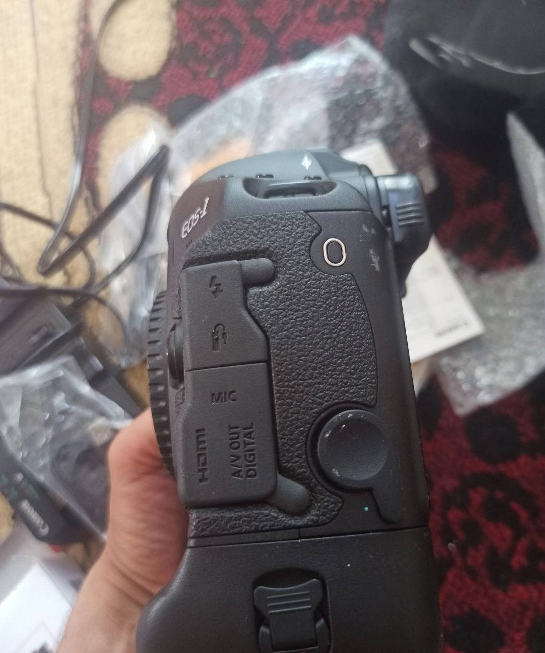 بيع كأمره كانون جيل 4 mark D lv كأمره جديده غراض كامله حزام كتف شاحنه بطاريه أقراص تعريفيه كارتونه كأمره أخت الجديد مستعجل عل بيع مكاني كوت فلاحيه مراسله الحساب أو اتصال عل رقم ***********
